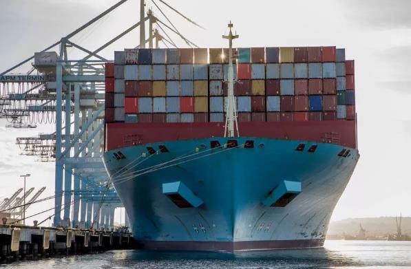 摩洛哥物流产业的发展受到以下哪些方面的内在逻辑的影响？