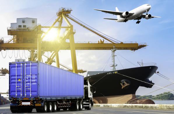 随着全球贸易的发展，美国空运物流发挥着其独特的优势和重要的作用