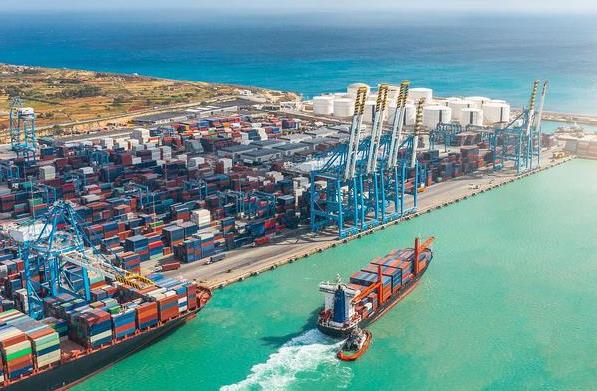 国际货运代理的重要性、工作内容以及面临的挑战有哪些？