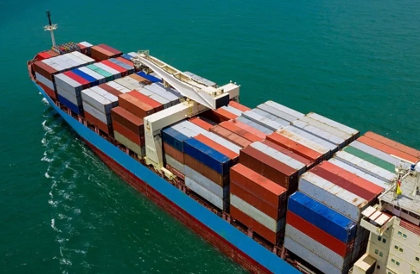 随着全球化日益加深，国际货运成为了连接世界各地经济的重要纽带