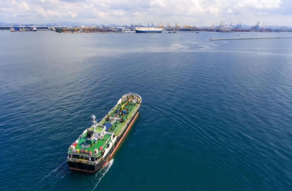 未来全球经济一体化深入推进，上海物流将继续保持旺盛的发展势头