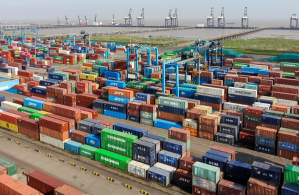 随着国际贸易的不断发展，货代行业也面临着诸多挑战