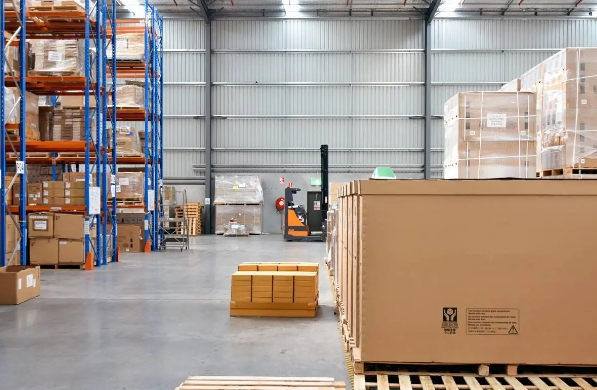 跨国物流正在经历着前所未有的变革，推动着全球供应链的不断优化