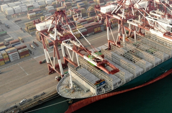 上海国际货运代理为客户提供优质物流解决方案，推动全球贸易的发展