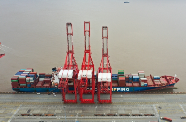 上海国际货代推动着上海的对外开放和经济发展