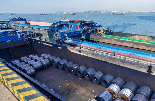 南美市场以其庞大的消费潜力，逐渐成为全球出口商关注的热点