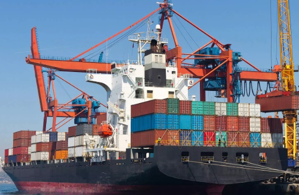 国际货运作为连接各国经济与市场的桥梁，扮演着至关重要的角色