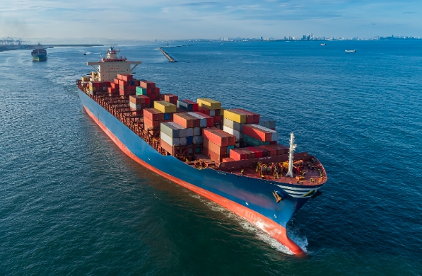 随着两国贸易往来更加频繁，中日国际物流公司的业务量也将持续增长